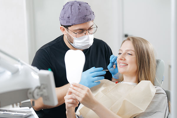 What Exactly Does A Cosmetic Dentist Do?